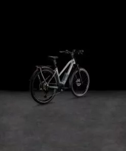 Cube Kathmandu Hybrid SLT